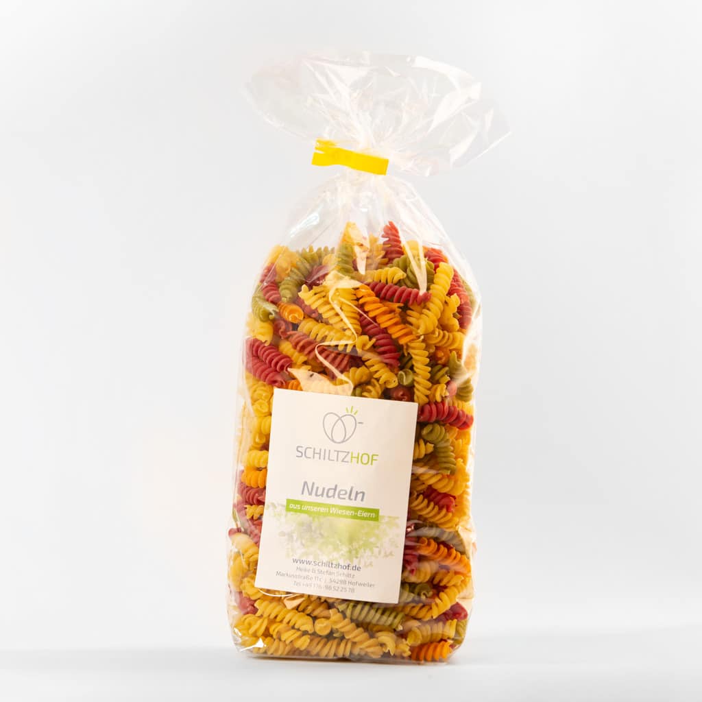 Bunte Spirelli in der Speisekammer Schiltzhof